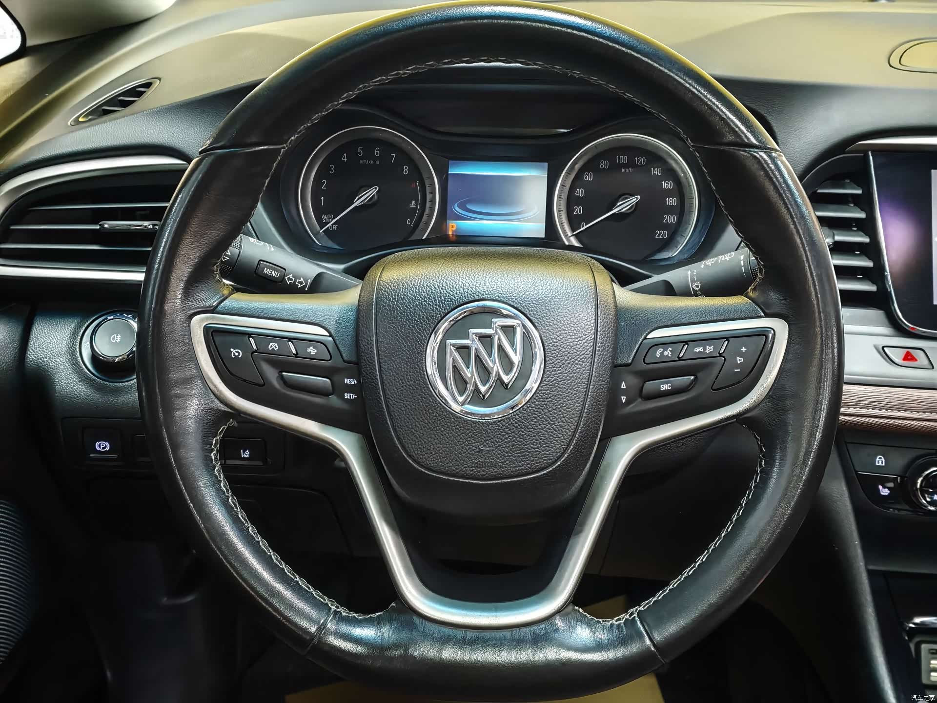Buick GL6, 2018 9