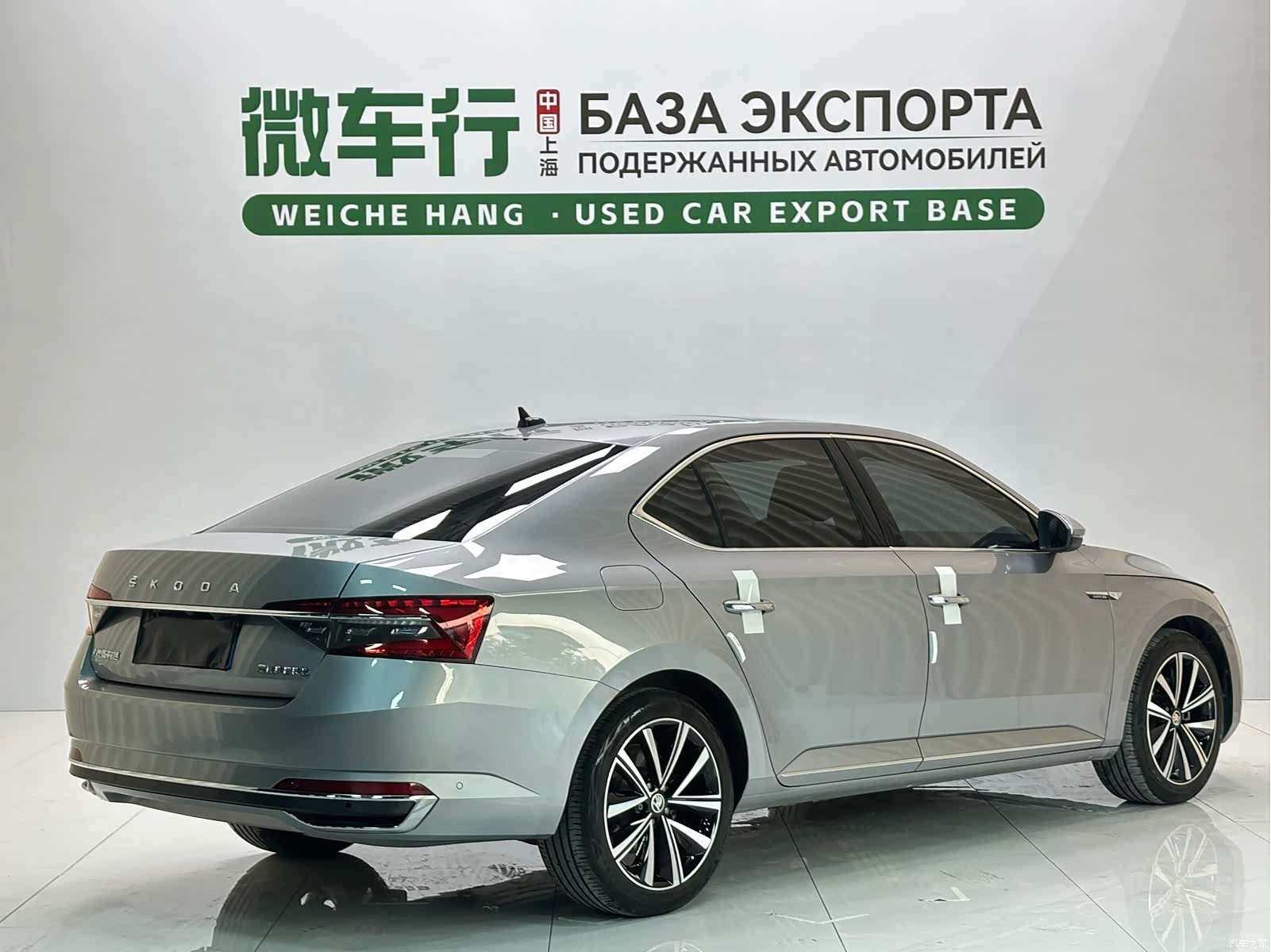 Skoda Superb, 2023 4