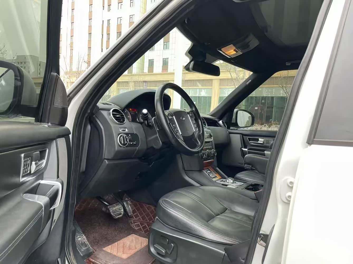 Land Rover Discovery, 2014 4