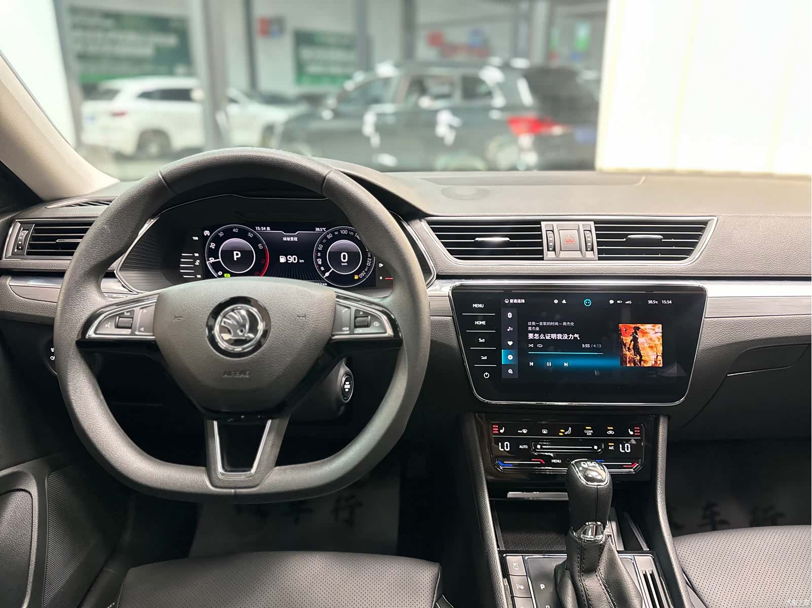 Skoda Superb, 2023 23