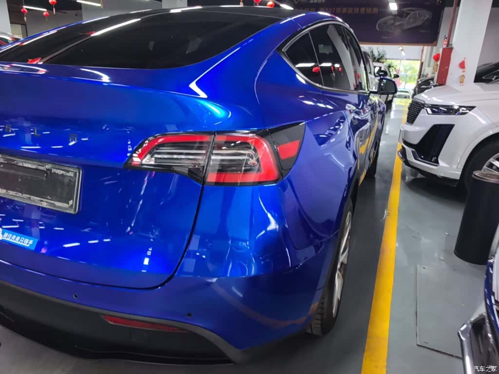 Tesla Model Y, 2021 24