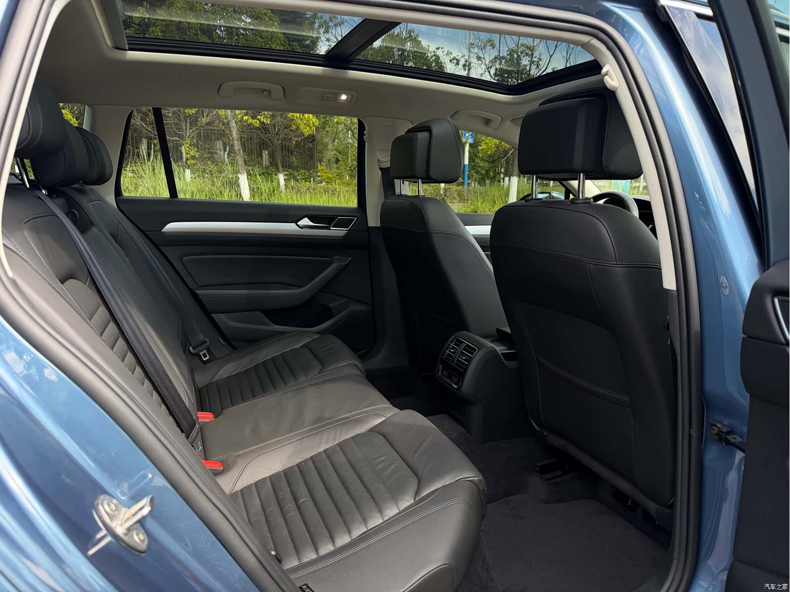 Volkswagen Variant, 2018 все фото