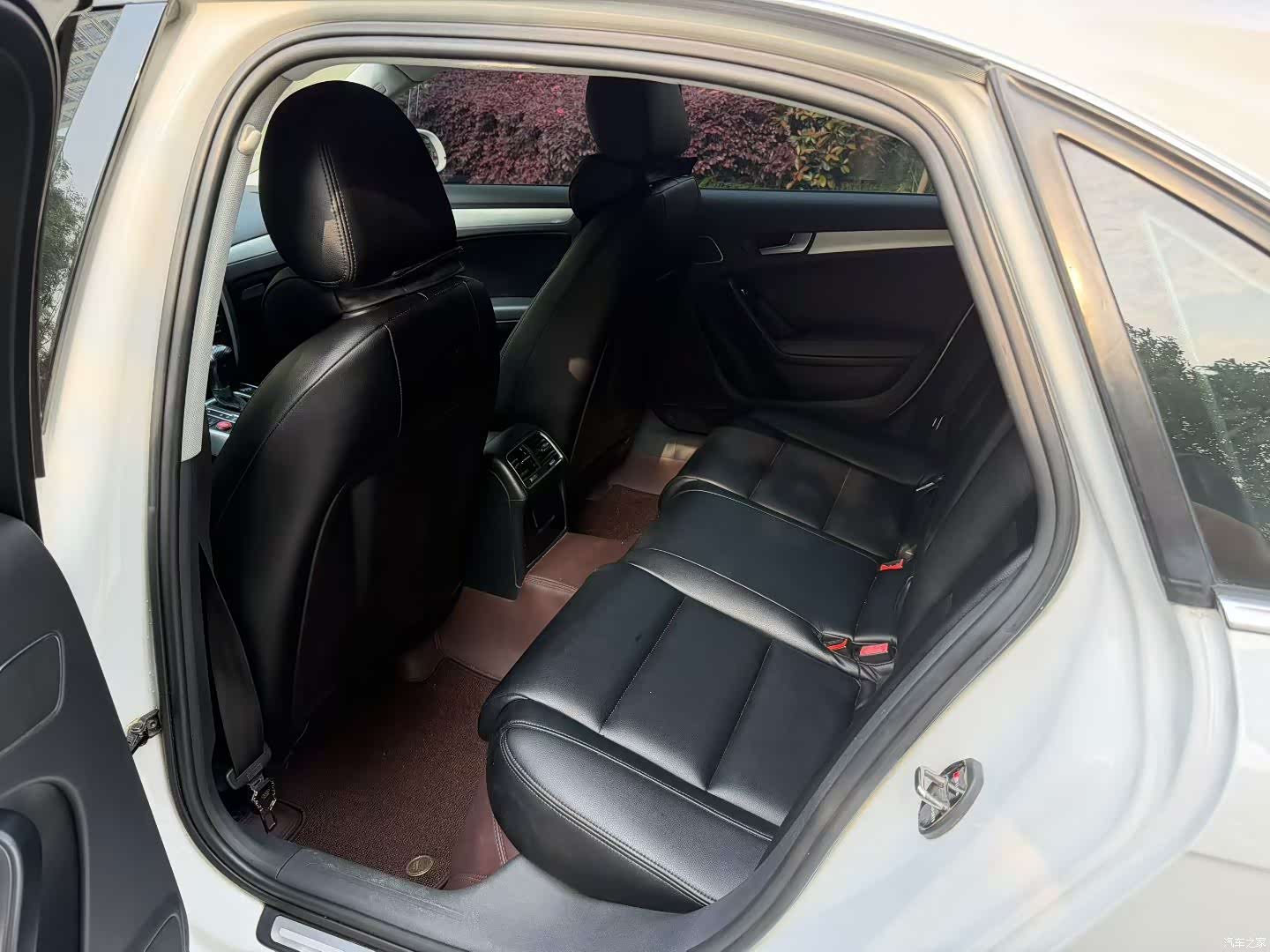 Audi A4L, 2015 6
