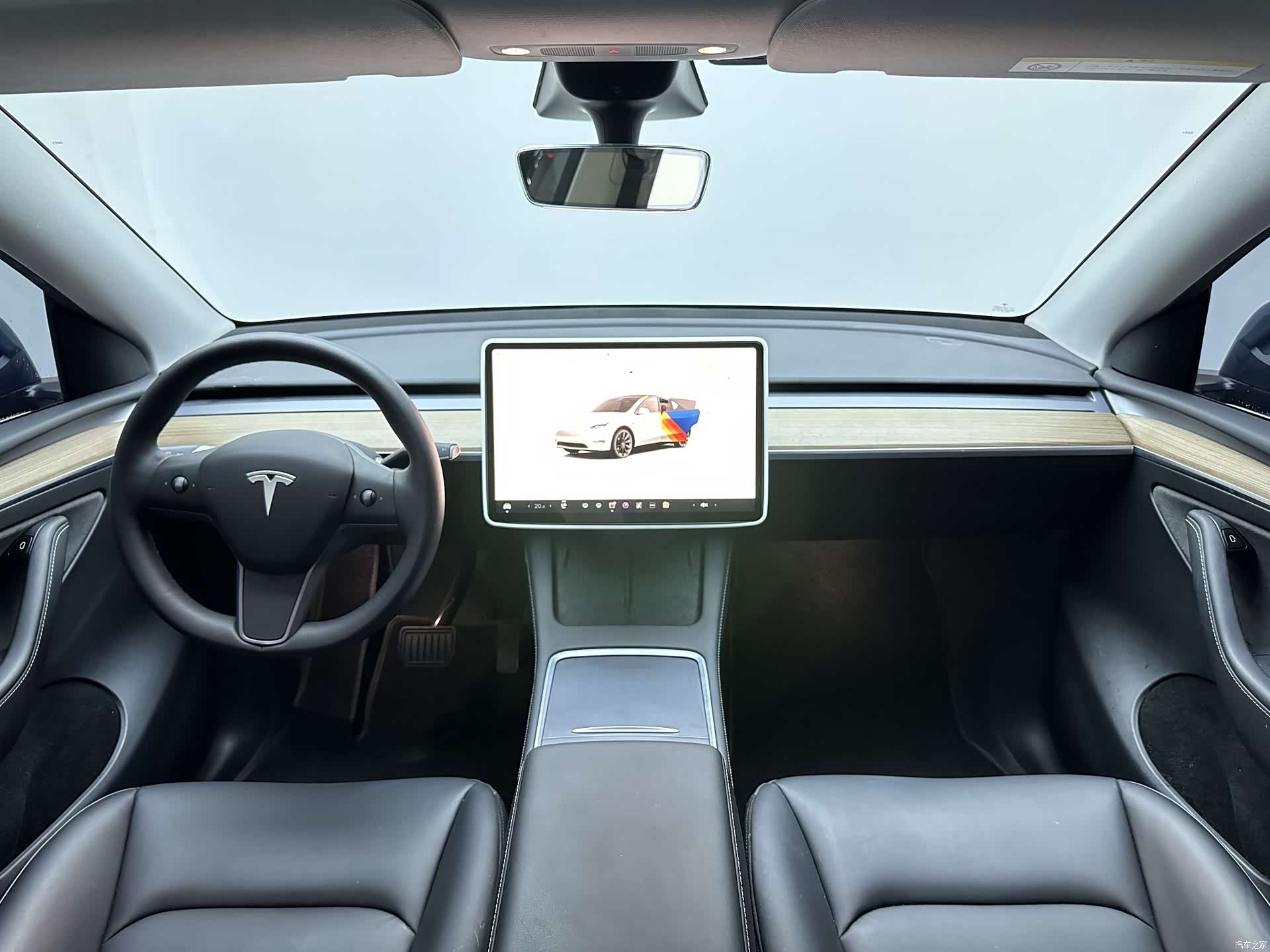 Tesla Model Y, 2022 13
