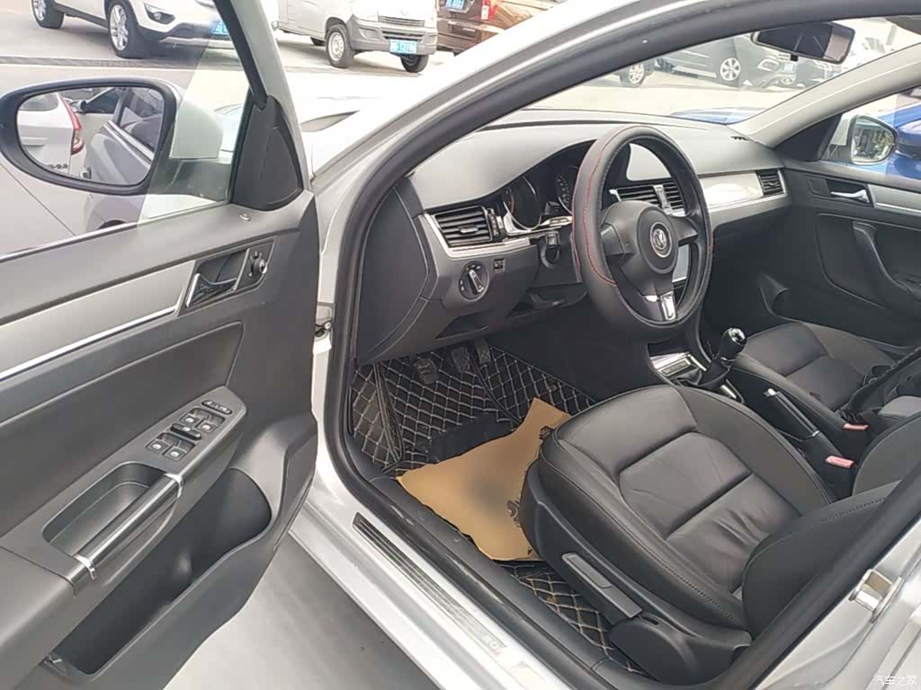 Volkswagen Bora, 2015 12