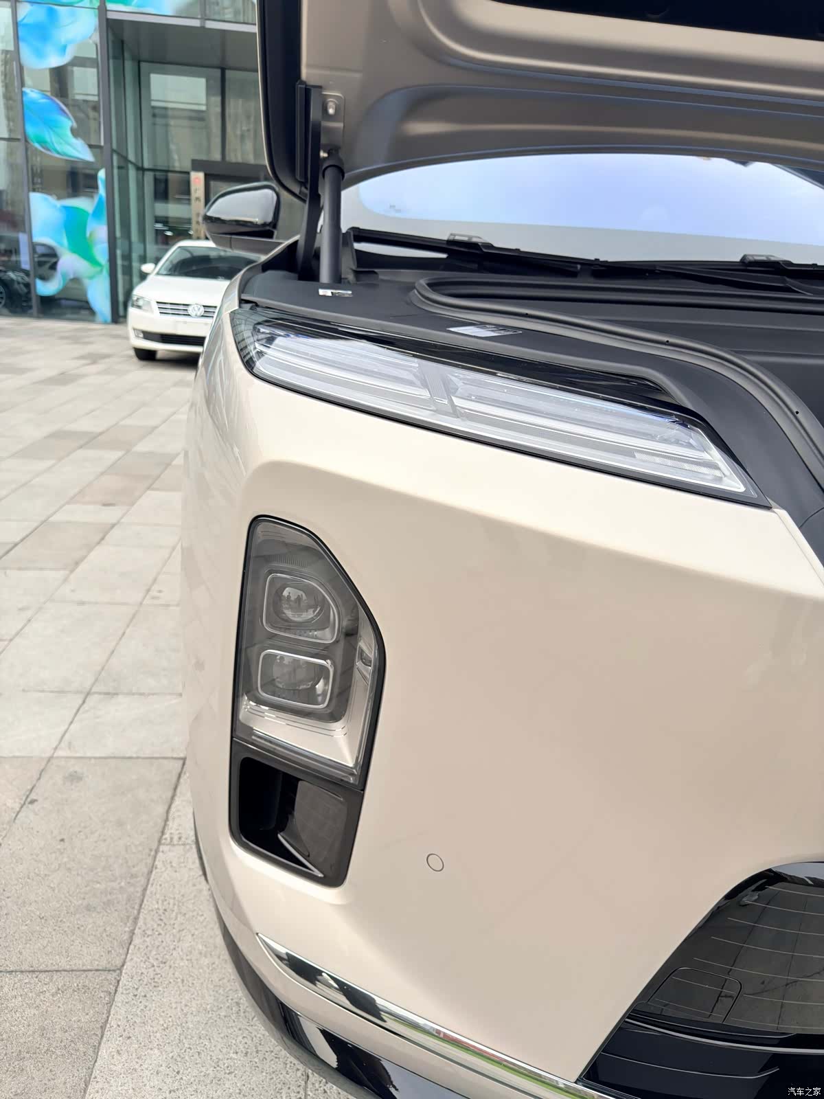 NIO ES8, 2025 13
