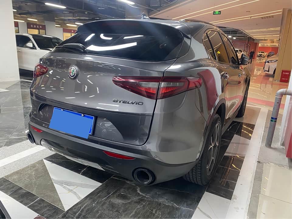 Alfa Romeo Stelvio