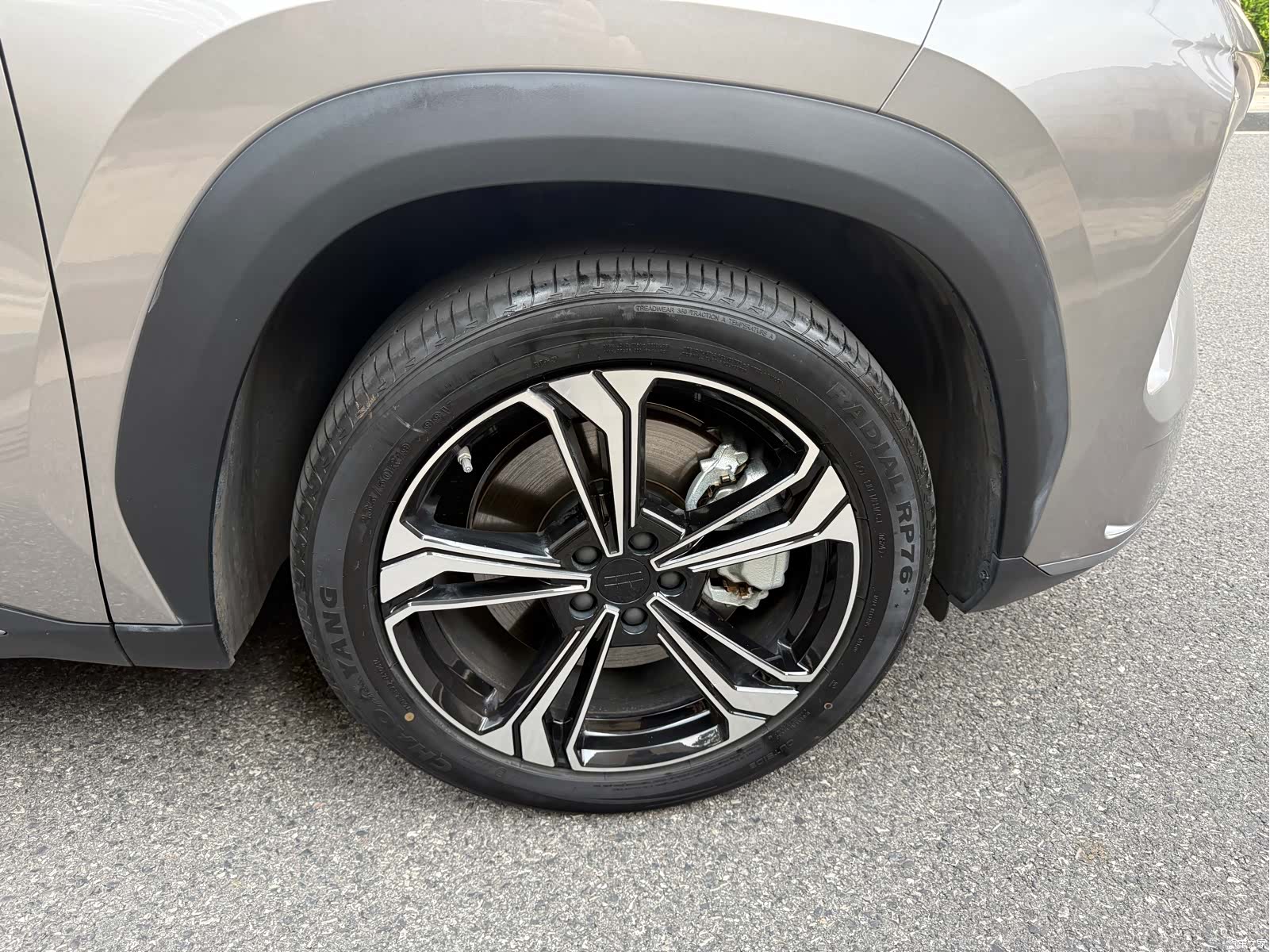 Geely Galaxy L7, 2024 19