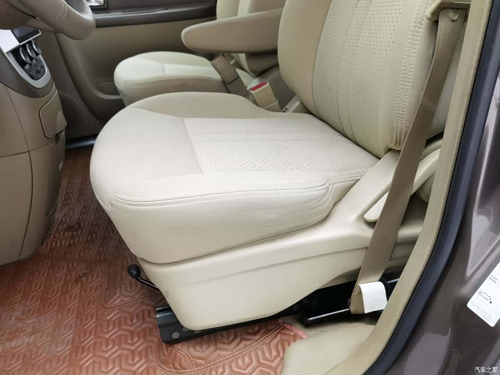 Buick GL8, 2015 20