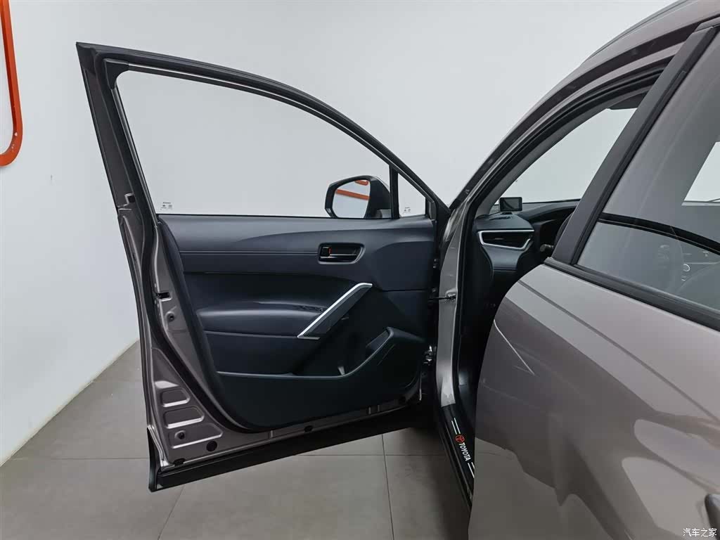 Toyota Frontlander, 2024 24