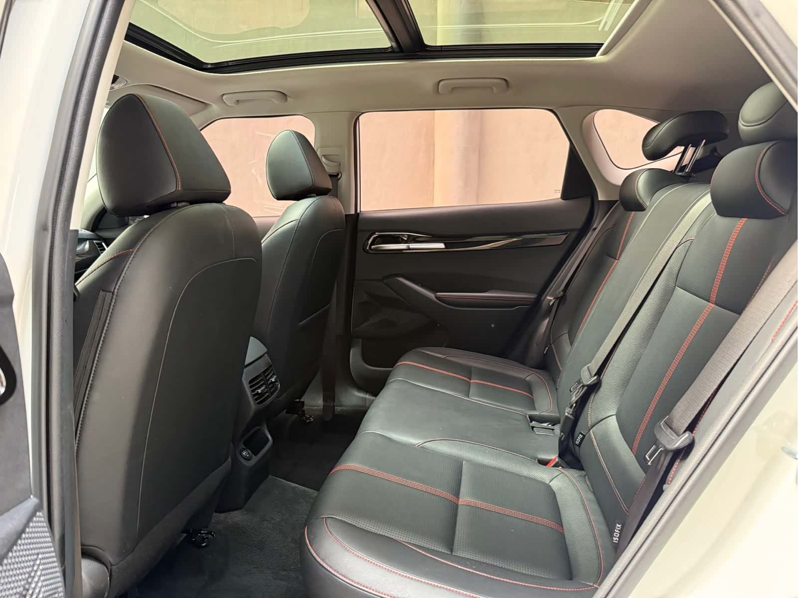 Kia KX3, 2023 10