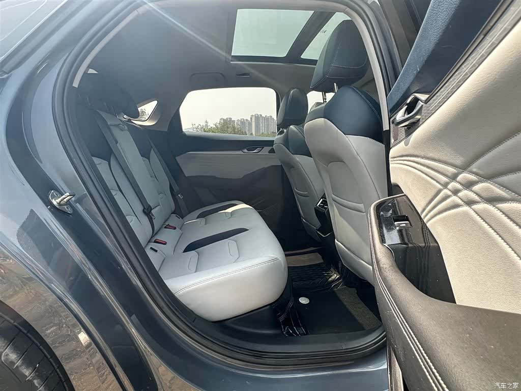 Geely Preface, 2022 27