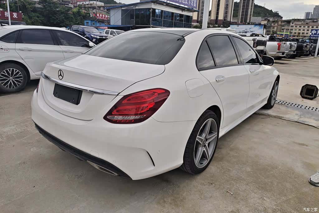 Mercedes-Benz C-Class, 2018 3