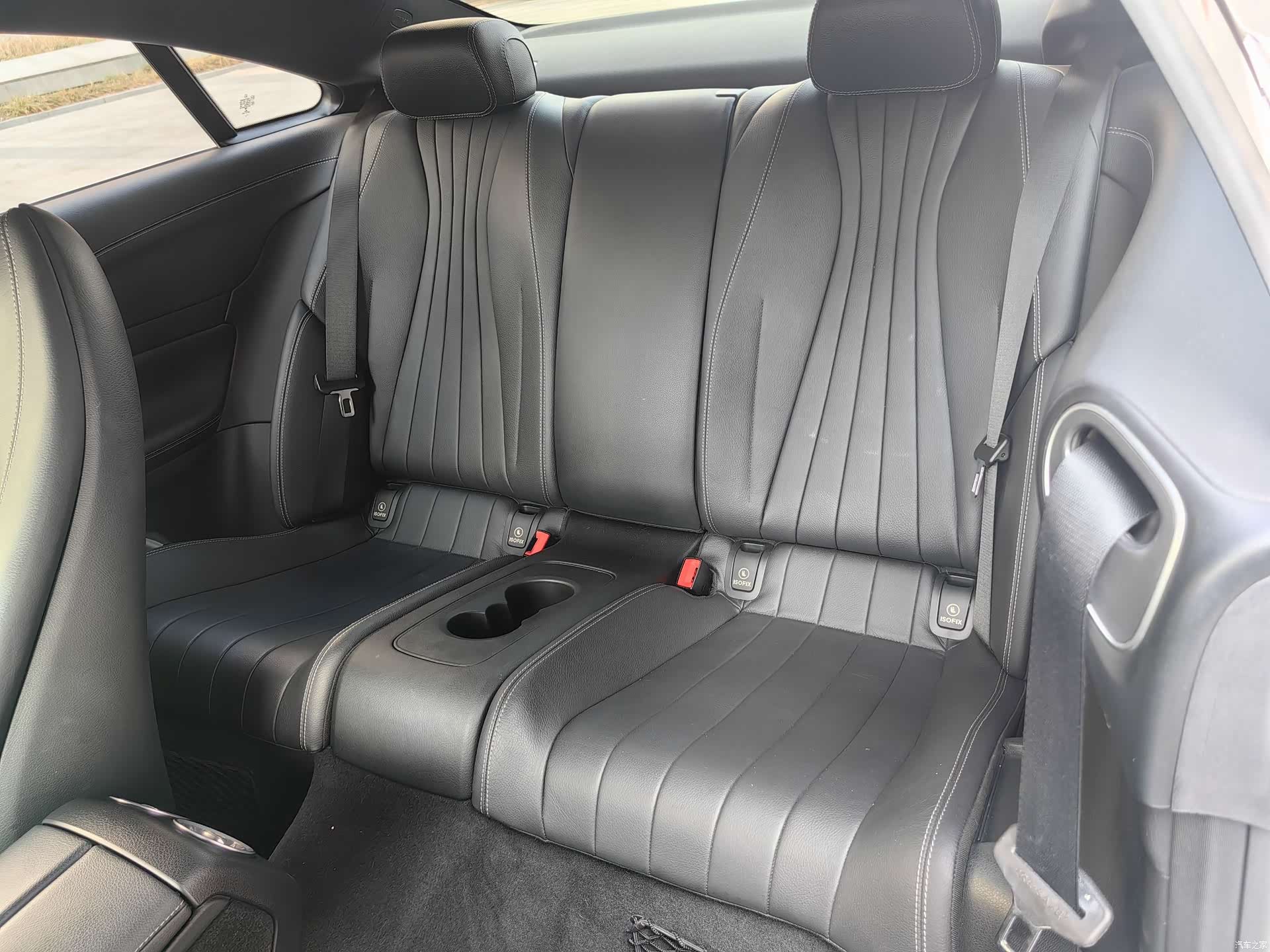 Mercedes-Benz E-Class, 2019 16