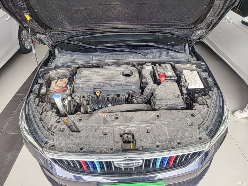 Geely Emgrand, 2023 16