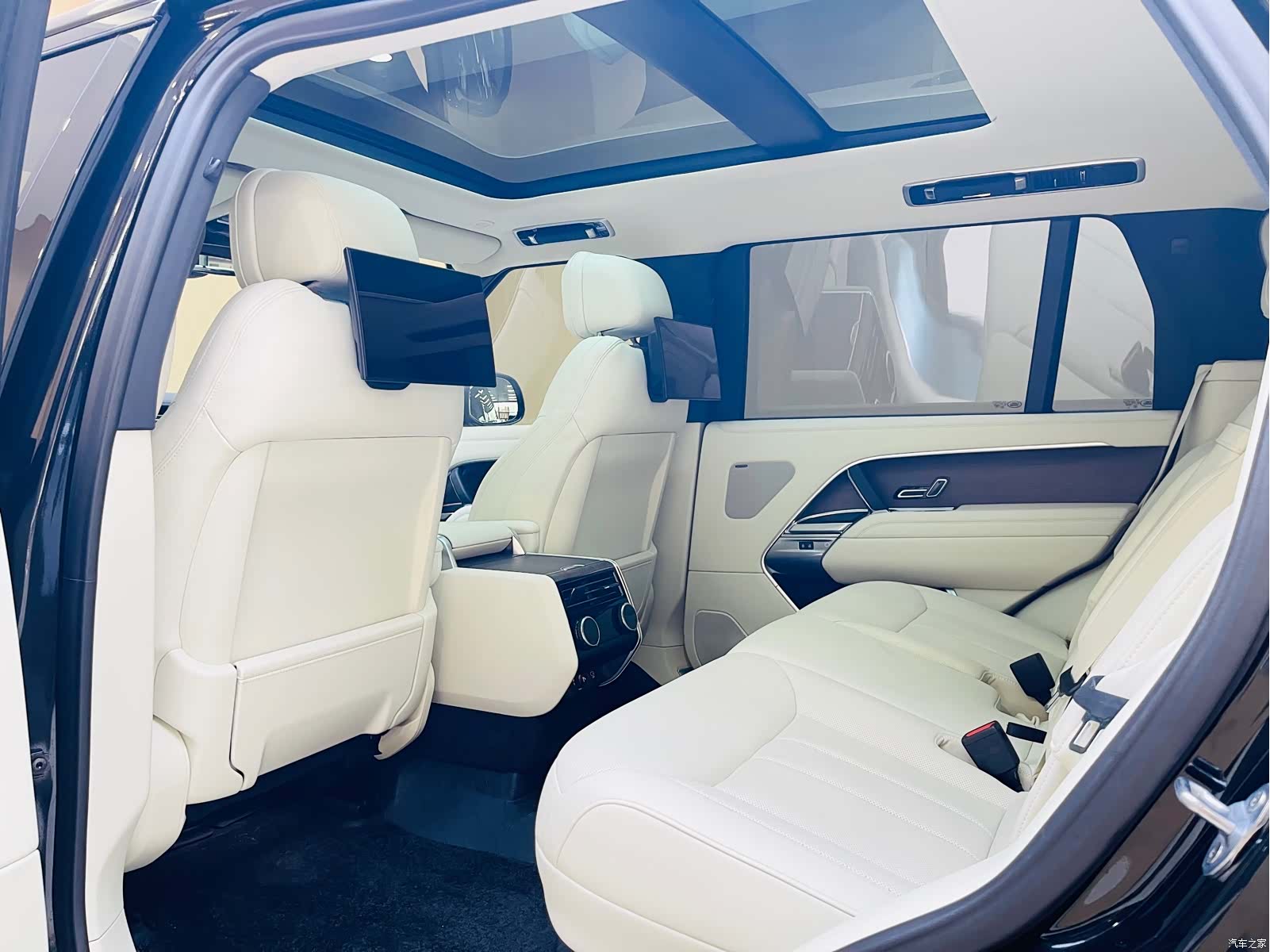 Land Rover Range Rover, 2023 13