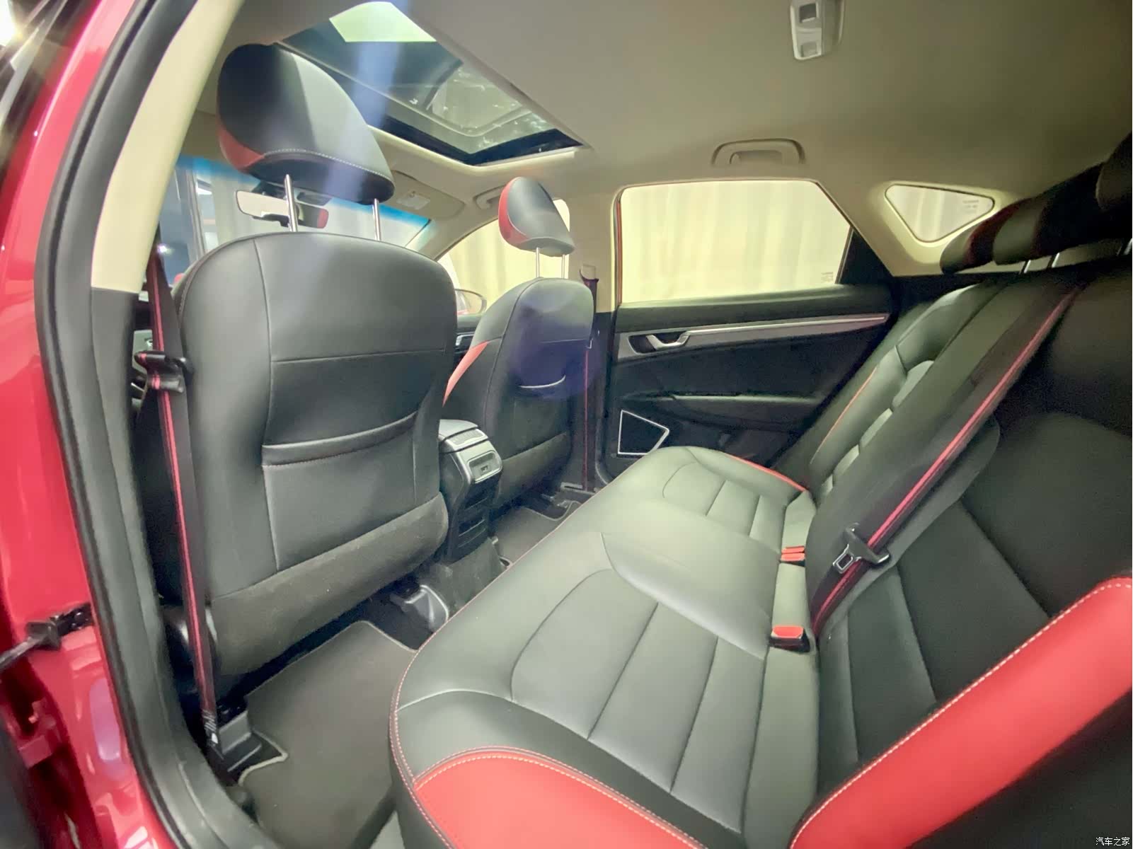 Geely Emgrand, 2020 14