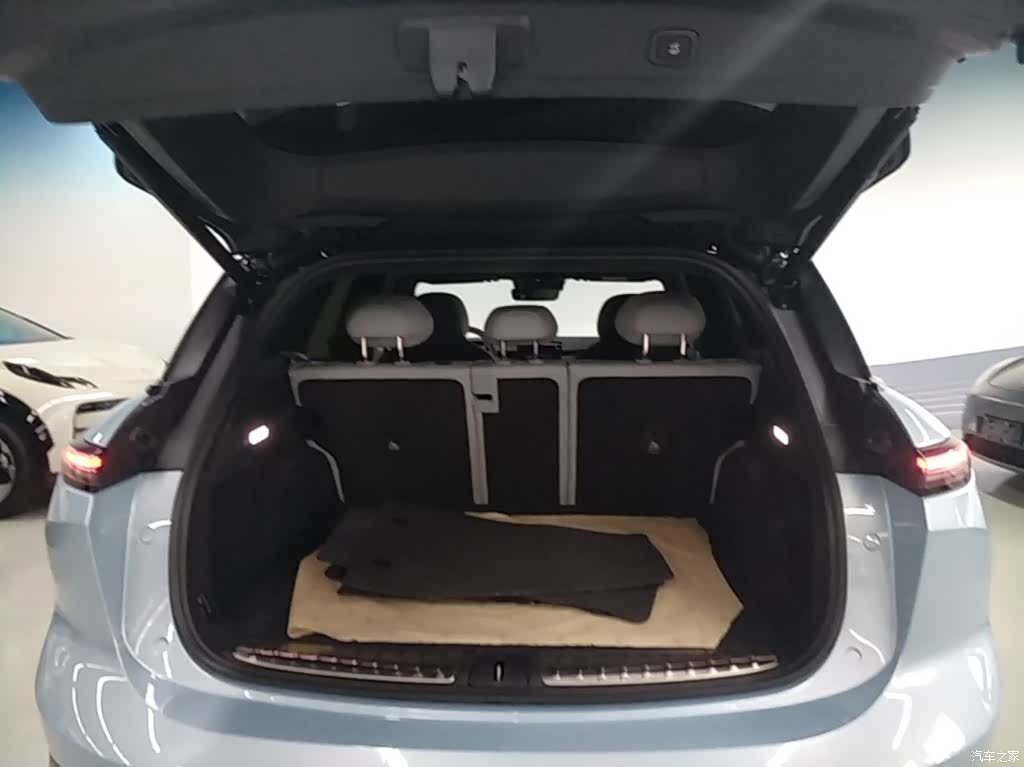 NIO ES6, 2024 19