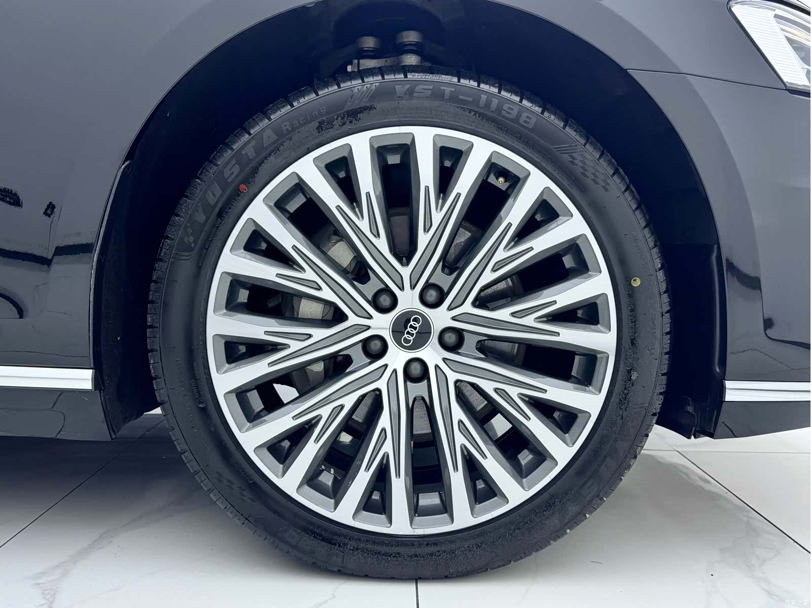Audi A8L, 2021 20