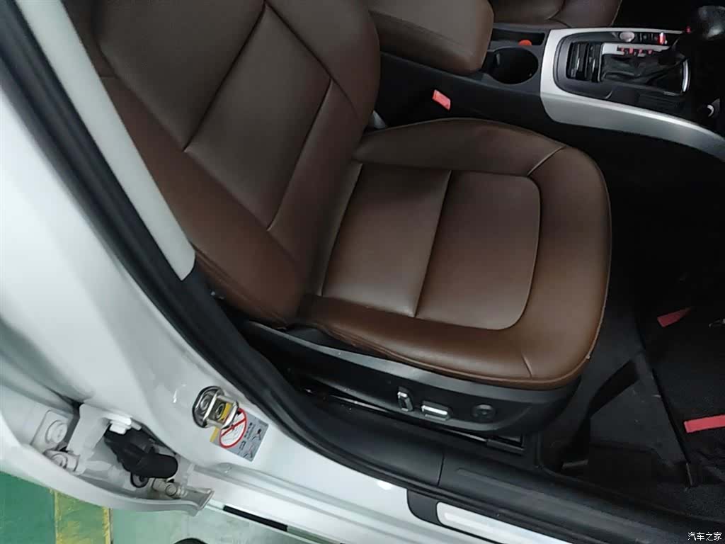 Audi A4L, 2016 25