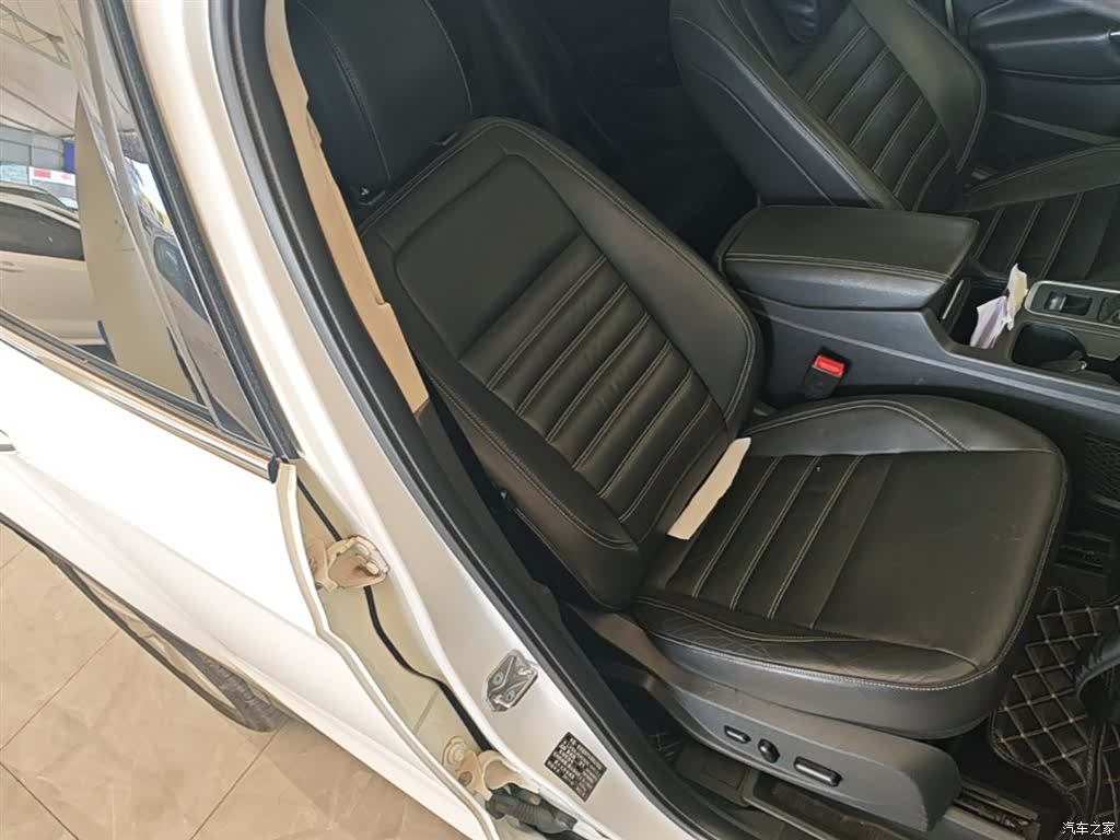 Ford Kuga, 2017 24