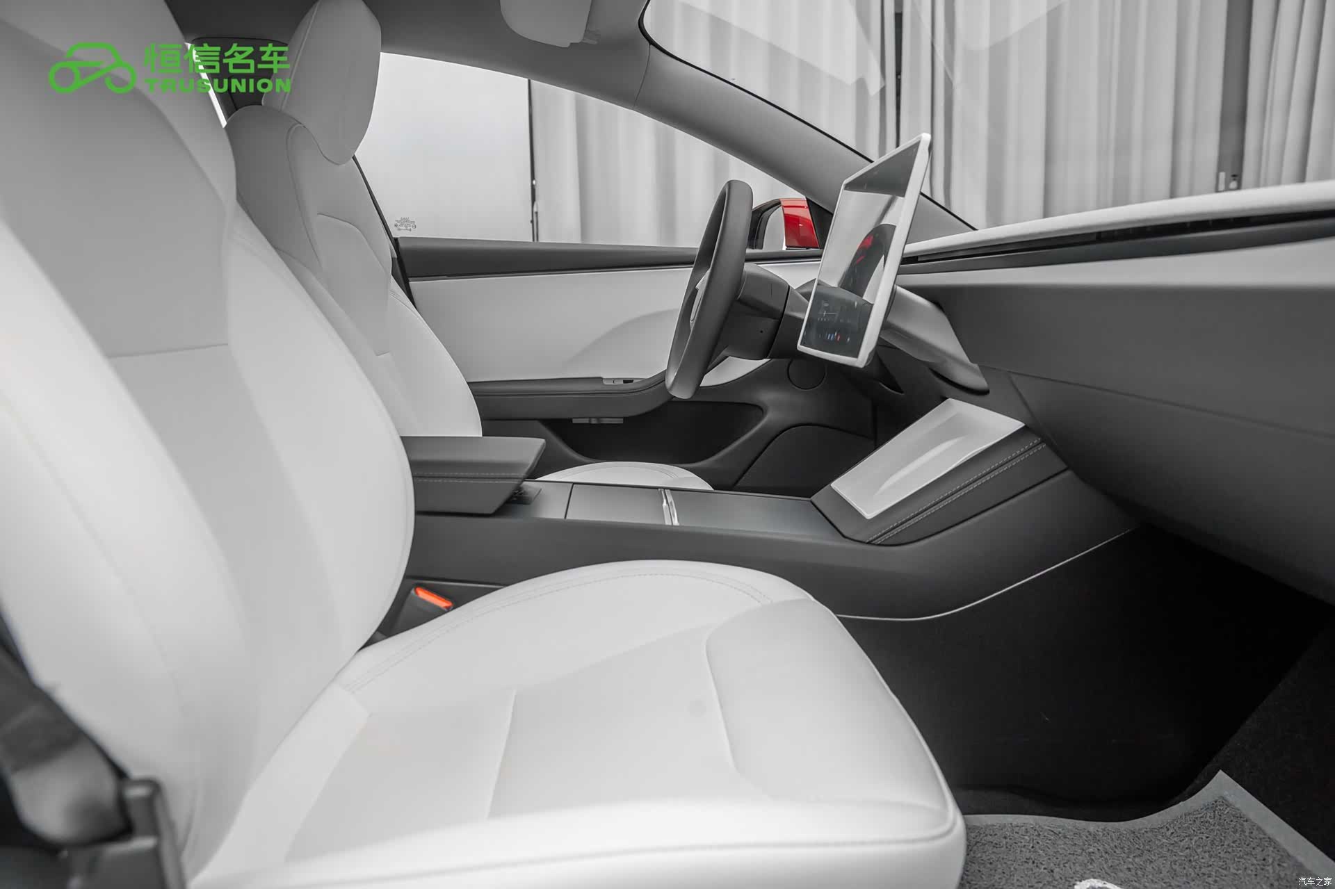 Tesla Model 3, 2025 14