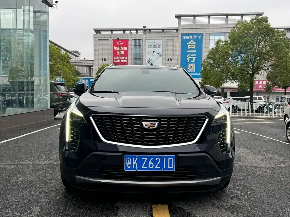 Cadillac XT4