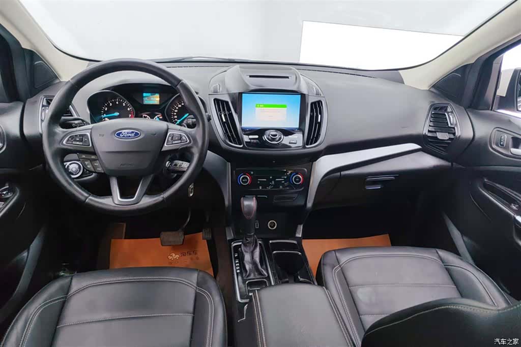 Ford Kuga, 2017 12
