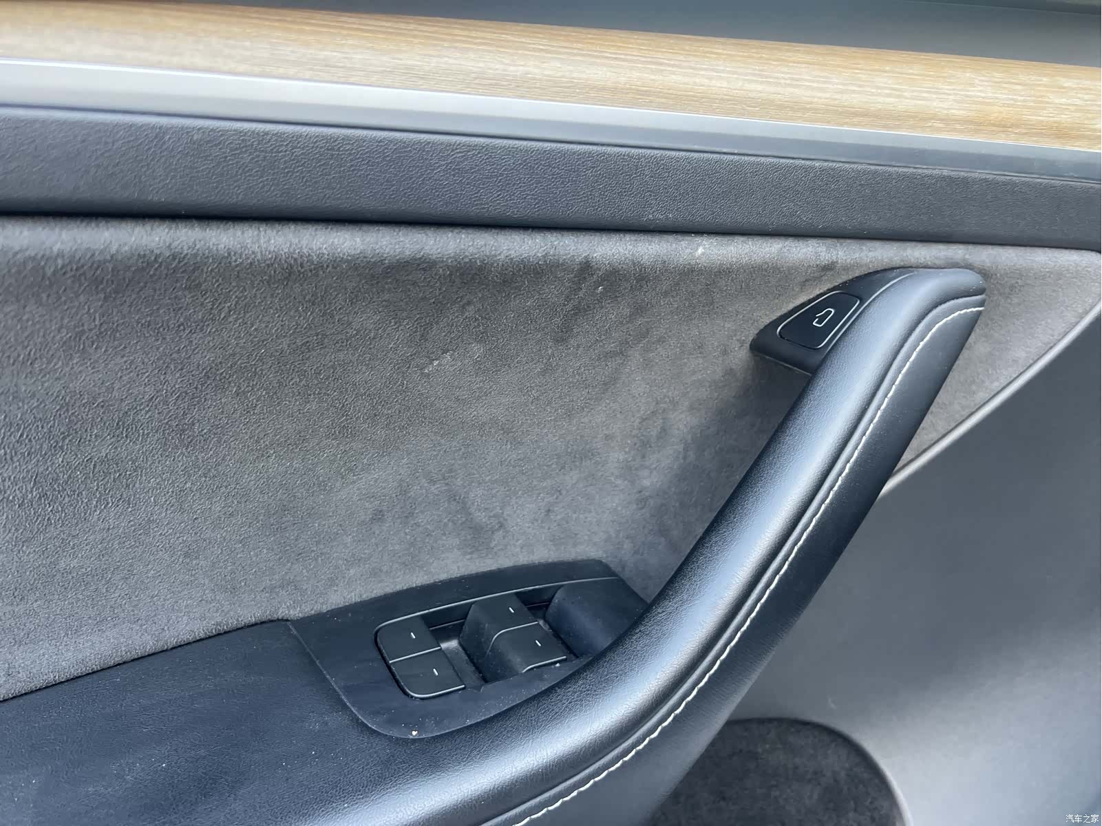 Tesla Model Y, 2023 6
