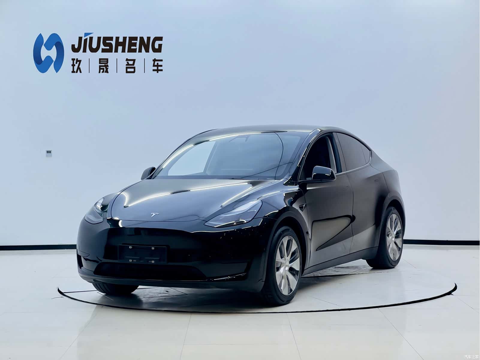 Tesla Model Y, 2023 1