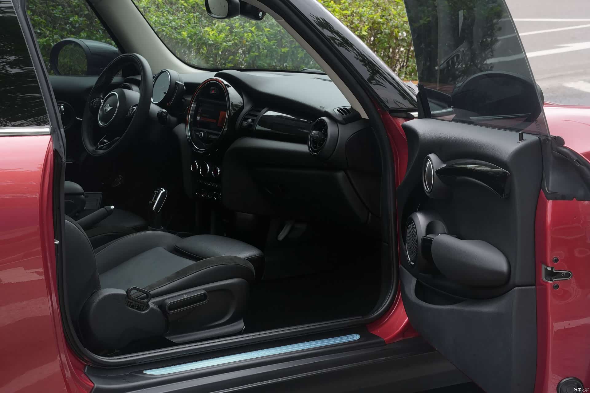 Mini Cooper, 2020 33