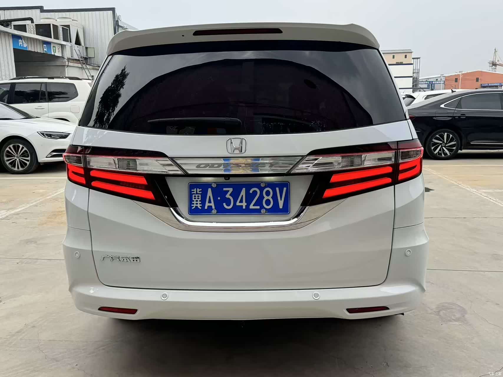 Honda Odyssey, 2018 все фото