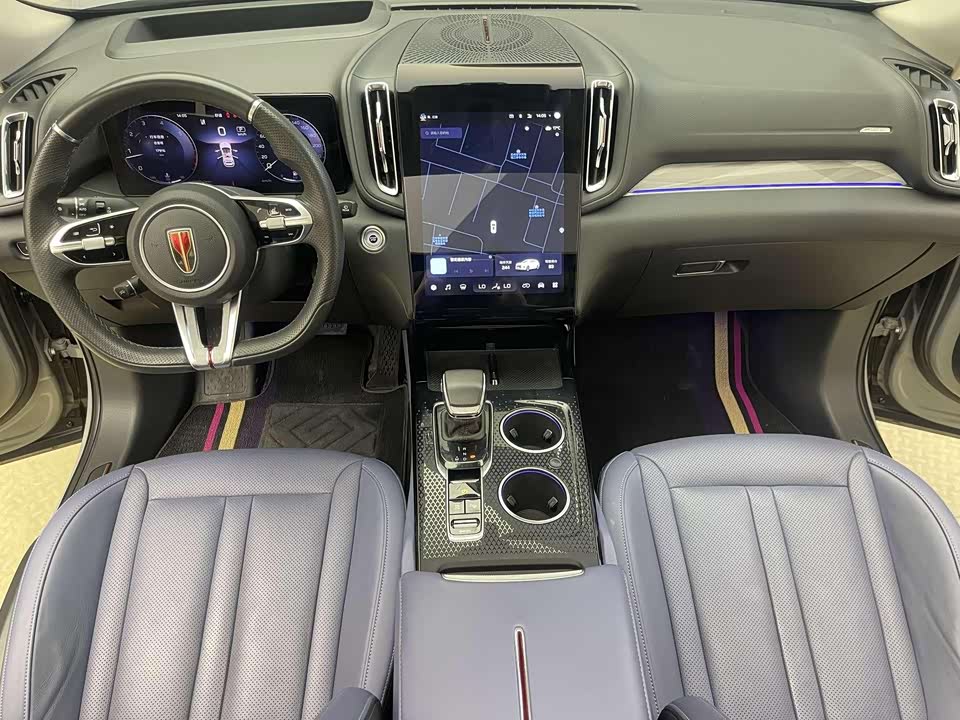 Hongqi HS3