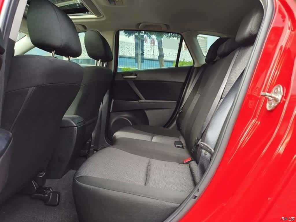 Mazda 3, 2013 6