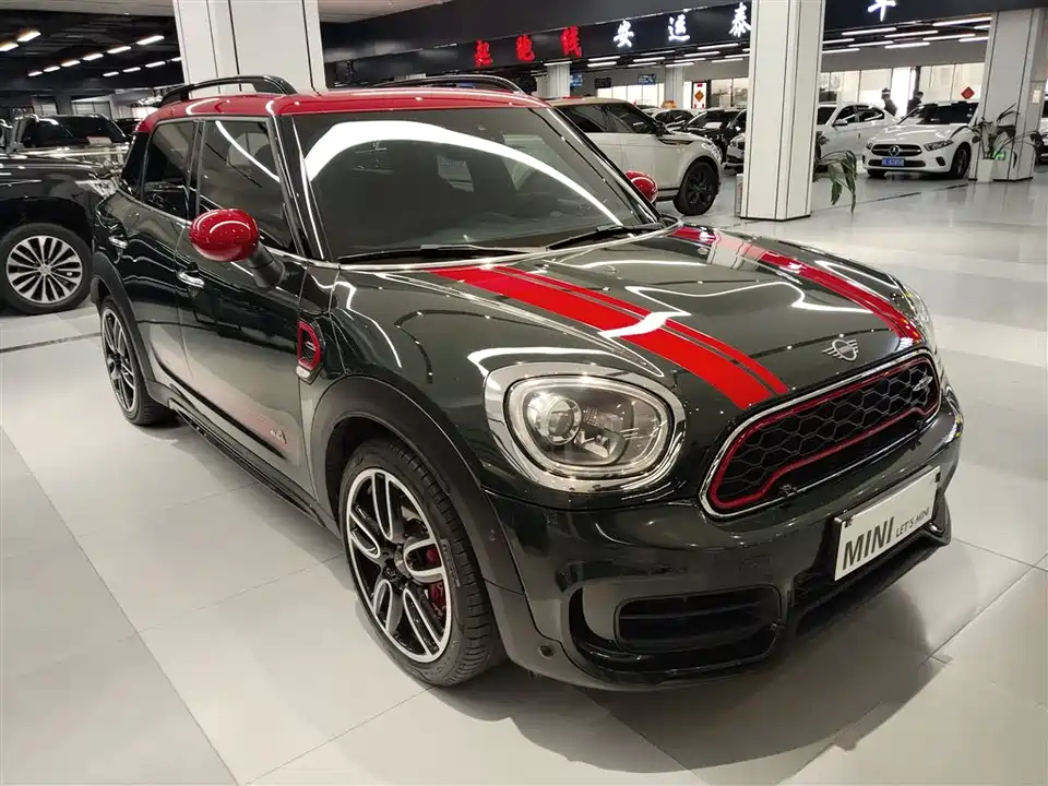 MINI JCW COUNTRYMAN