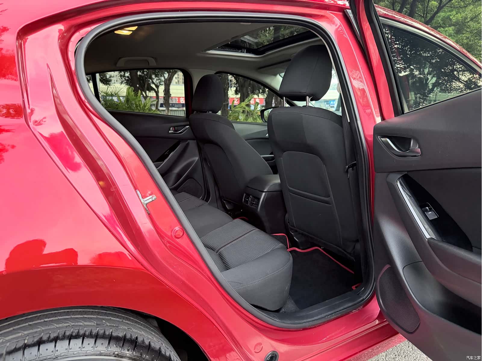 Mazda Mazda3, 2019 13