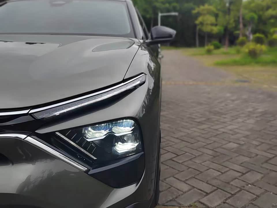 Citroen Versailles C5 X