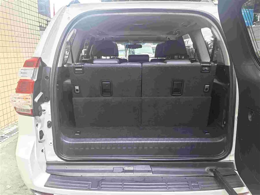 Toyota Prado 2017, фото 12