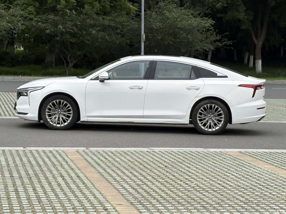 Bestune B70, 2023 4