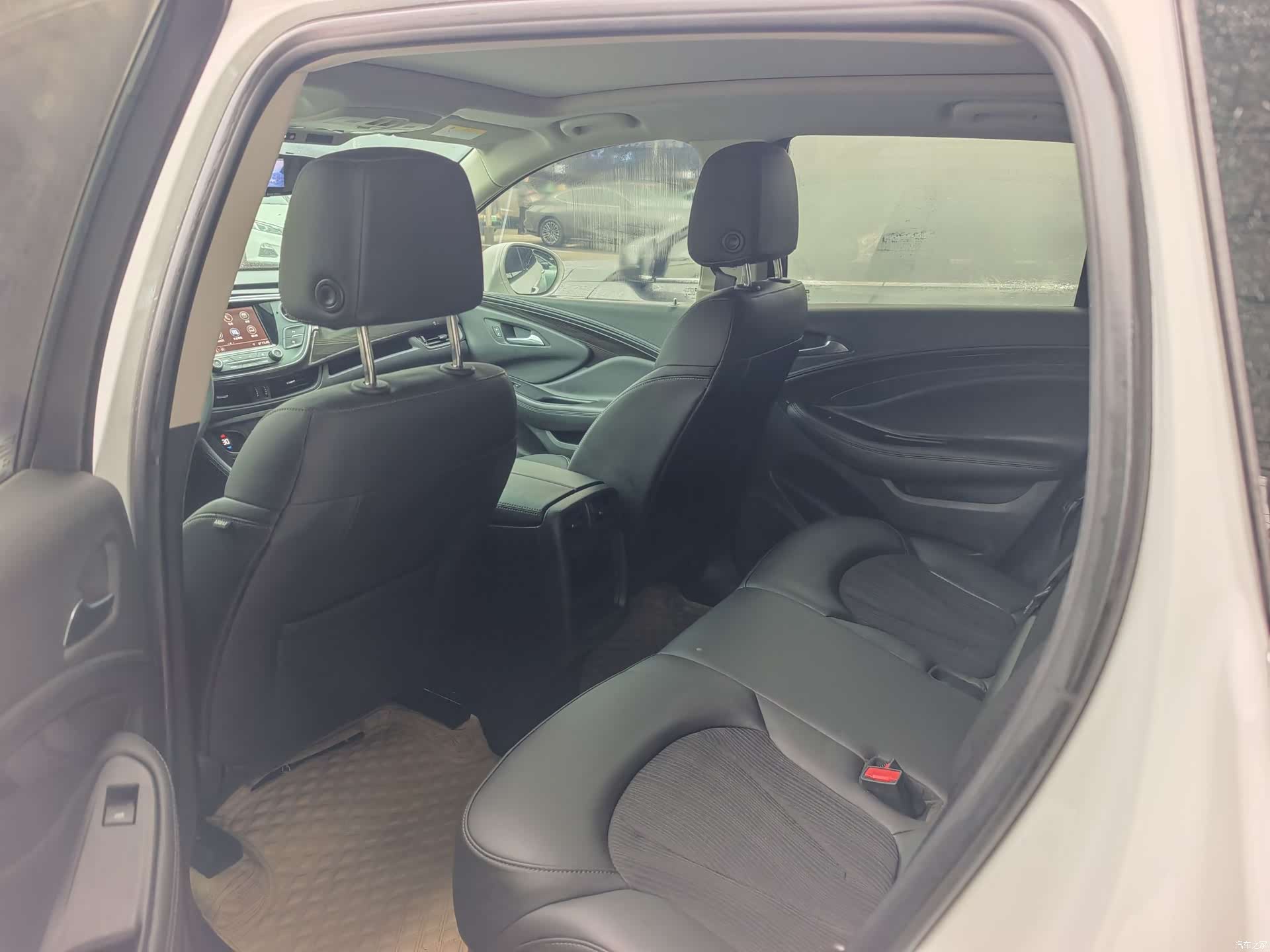 Buick Envision Plus, 2020 все фото