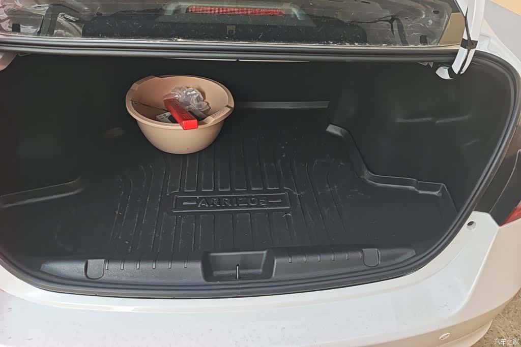 Chery 5, 2026 4