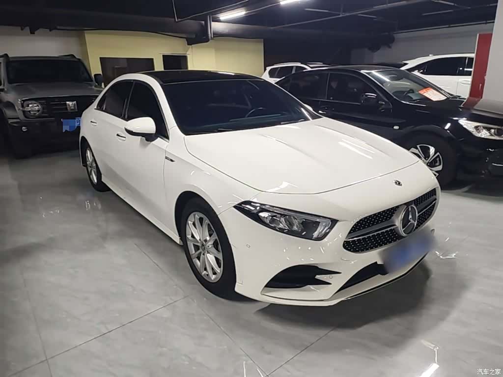 Mercedes-Benz A-Class, 2021 4