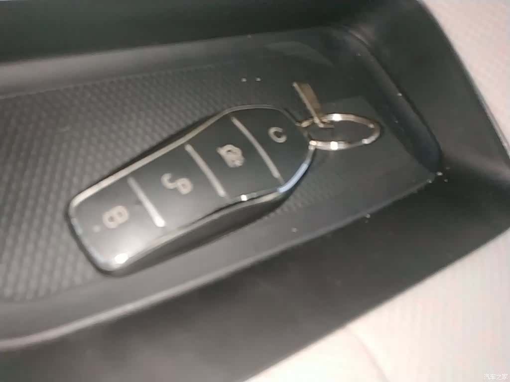 BYD Dolphin, 2022 9