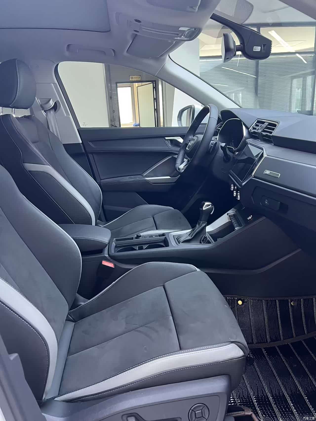 Audi Q3, 2023 14