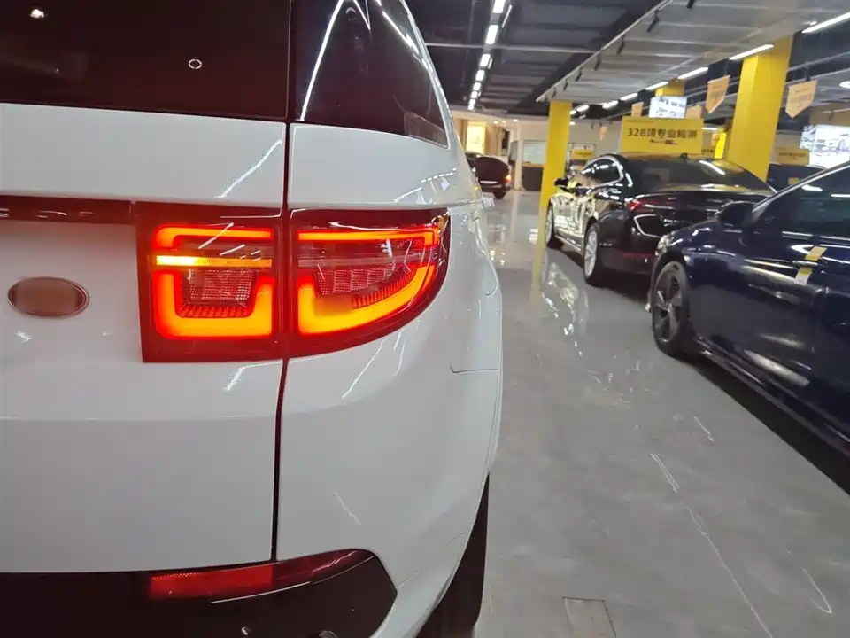 Land Rover Discover sports