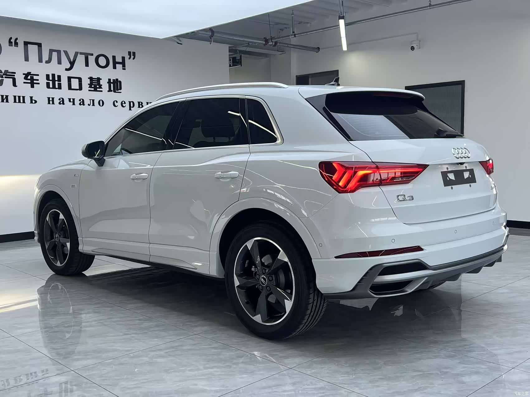 Audi Q3, 2023 все фото