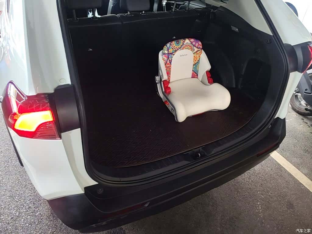 Toyota RAV4, 2021 19