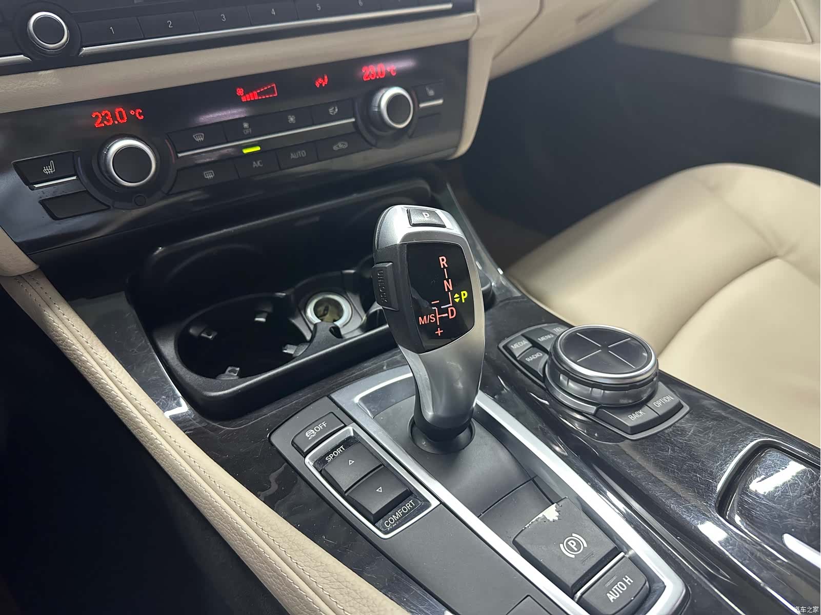 BMW 5 Series, 2012 14