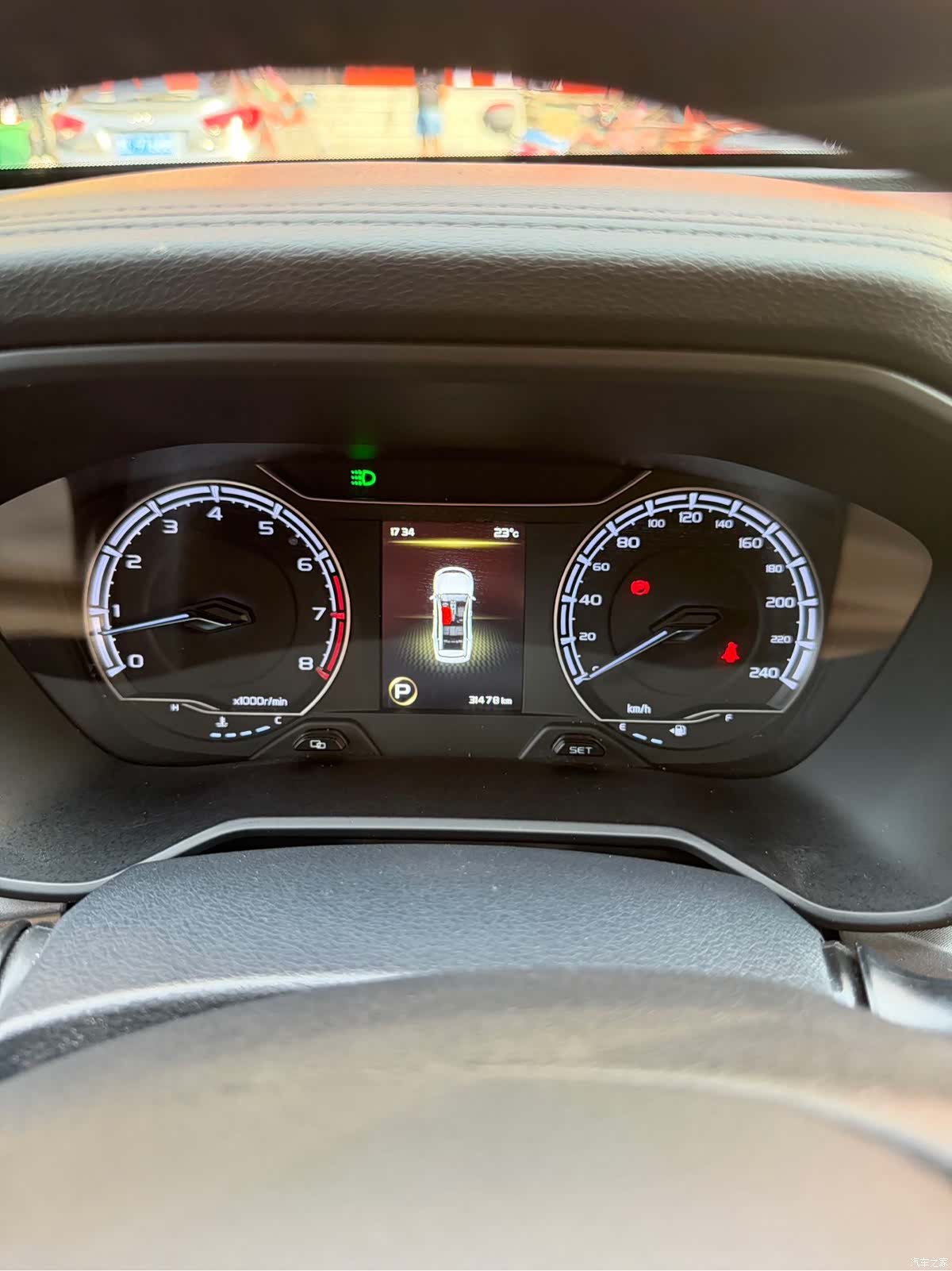 Geely X6, 2022 22