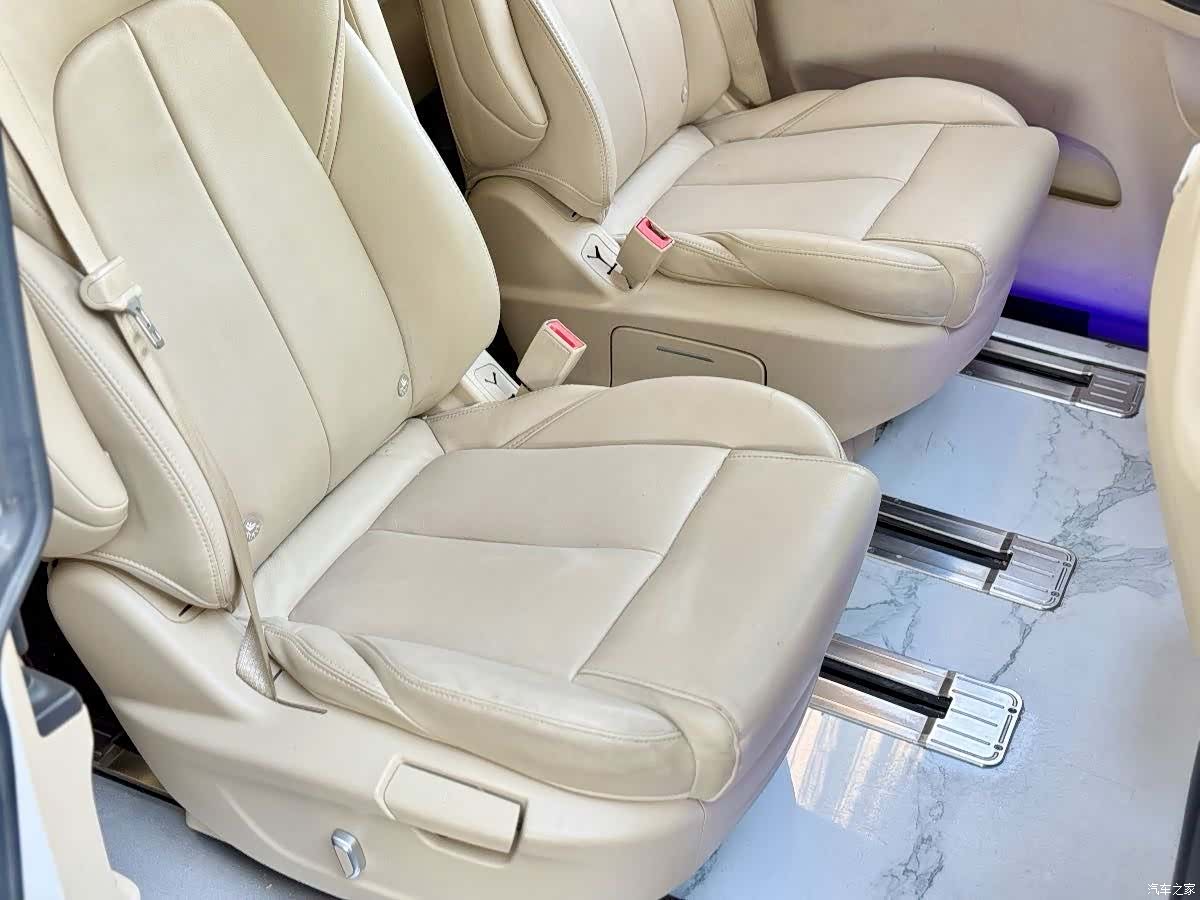 Buick GL8, 2023 30